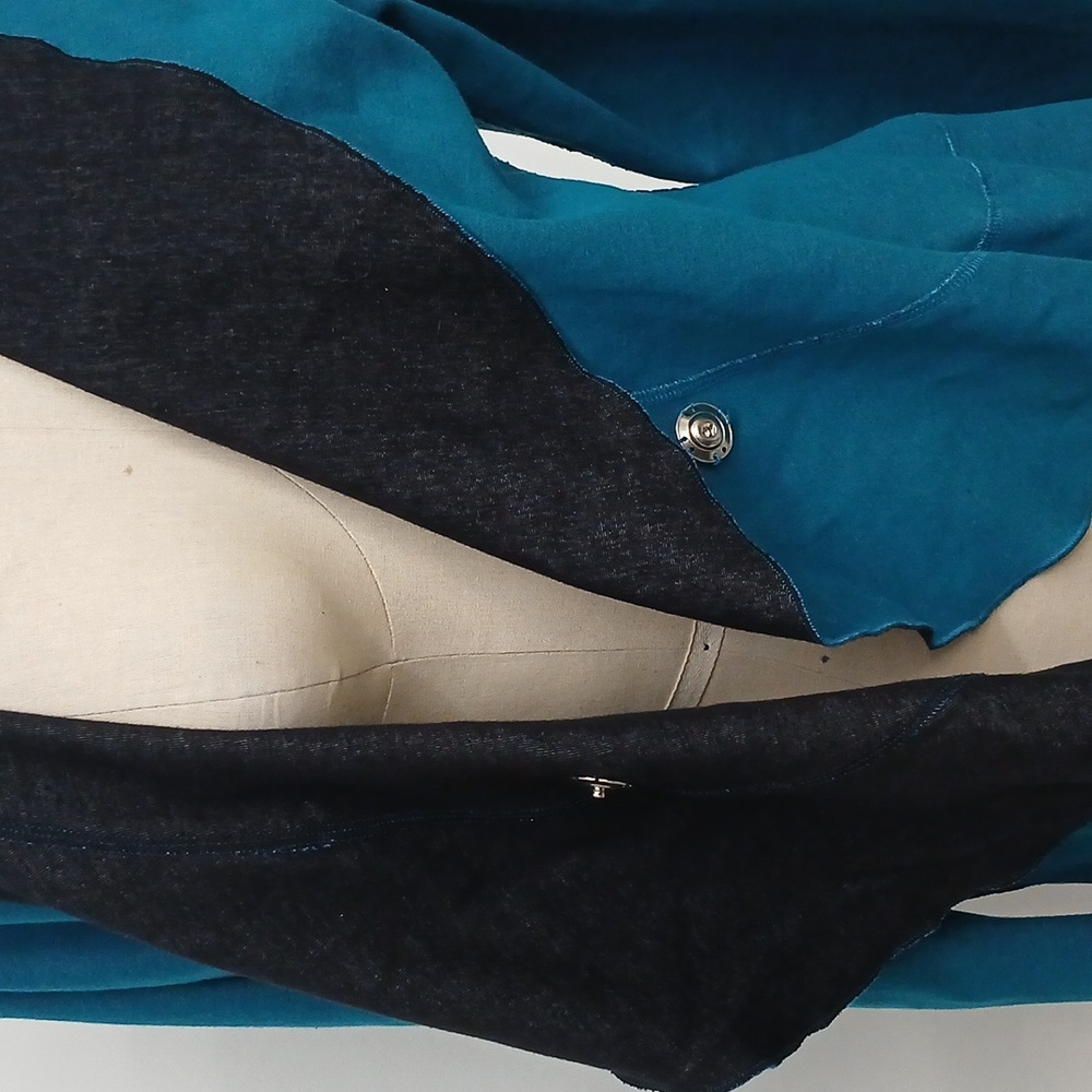 Purity Ruffle Front Sweater with Contrasting Inside / Single Button / Size XL - Picture 5 of 7